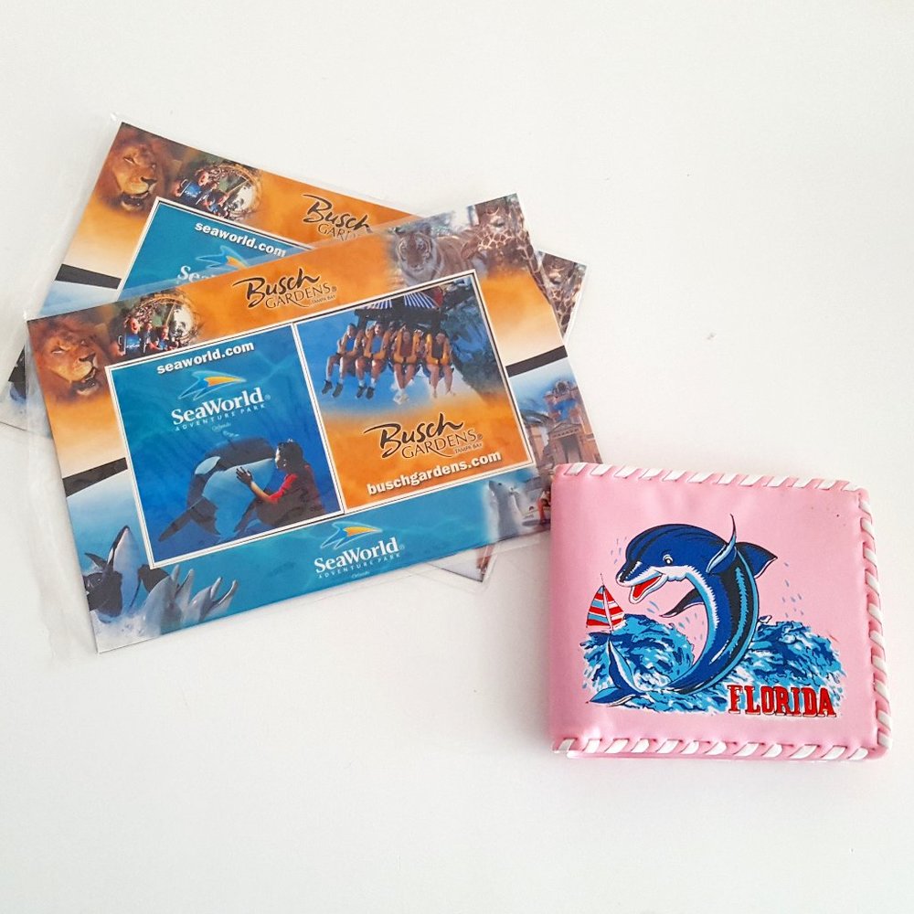 Seaworld/Busch Gardens Refrigerator Photo Frames/Magnets, Florida Wallet